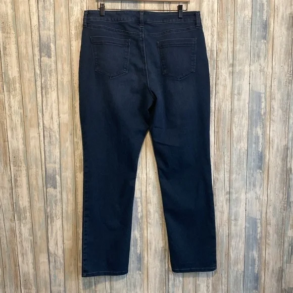 Bandolino Women's Amy Modern Straight Leg Tummy Slimming High Rise Jeans | 16 - Picture 8 of 10